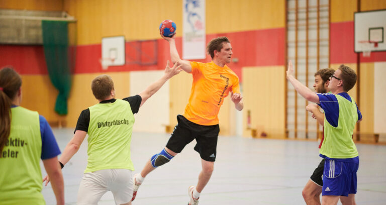 Mehr über den Artikel erfahren Sport als Ausgleich:  Der Hochschulsport der Uni Bonn